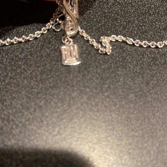 RLM Peace Sign Necklace - Picture 4 of 8